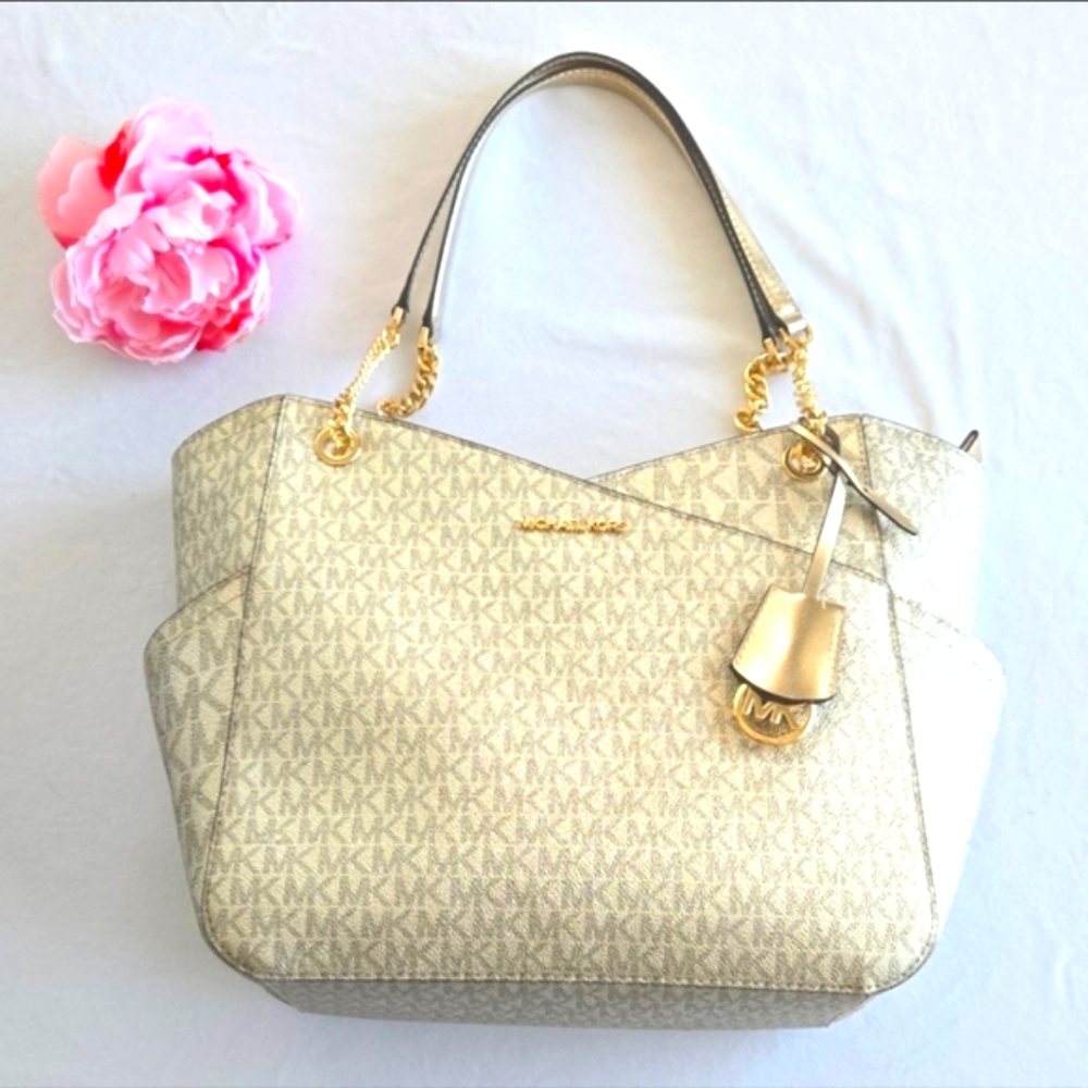 New! Michael Kors Jet Set Travel Large Chain Shoulder Tote Vanilla MK Signature✨